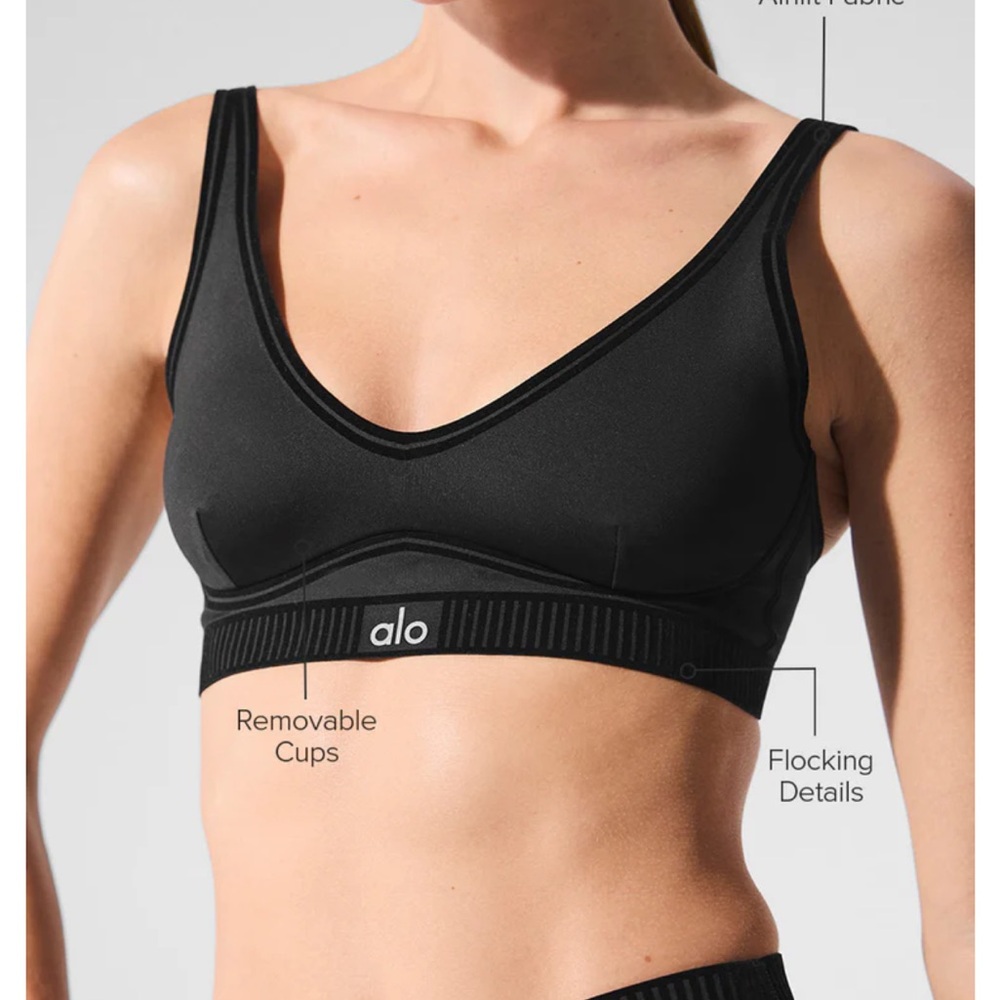 ALO Yoga Black Scoop V-Neck Sports Bra